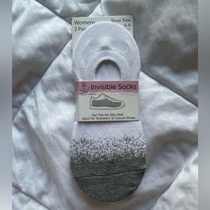 NWT On the Go! Invisible socks Size 5-9